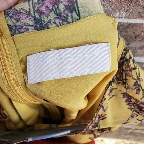 Keepsake LIGHT UP MINI DRESS IN GOLDEN WILDFLOWER FLORAL - Picture 4 of 4